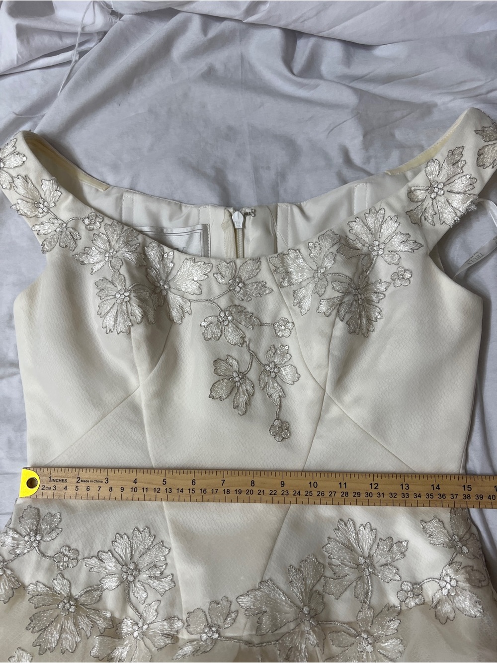 Zac Posen Off-the-Shoulder ivory Bridal Ball Gown - Picture 10 of 12